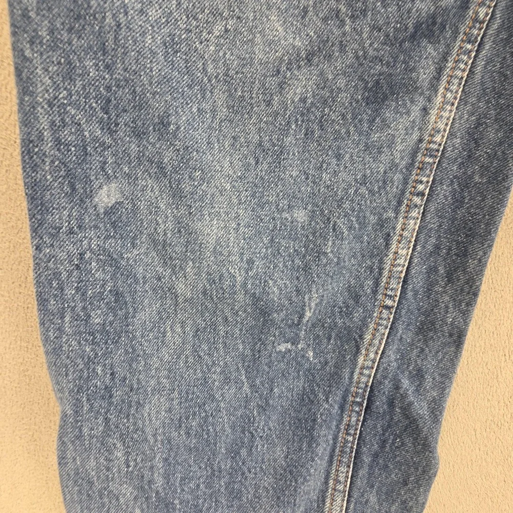 Vintage Levis 501 Jeans Mens Blue Straight Button Fly Made In USA Fits 32x32